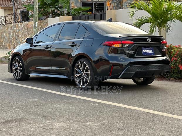 Toyota Corolla XSE 2022 Black · Photo 4