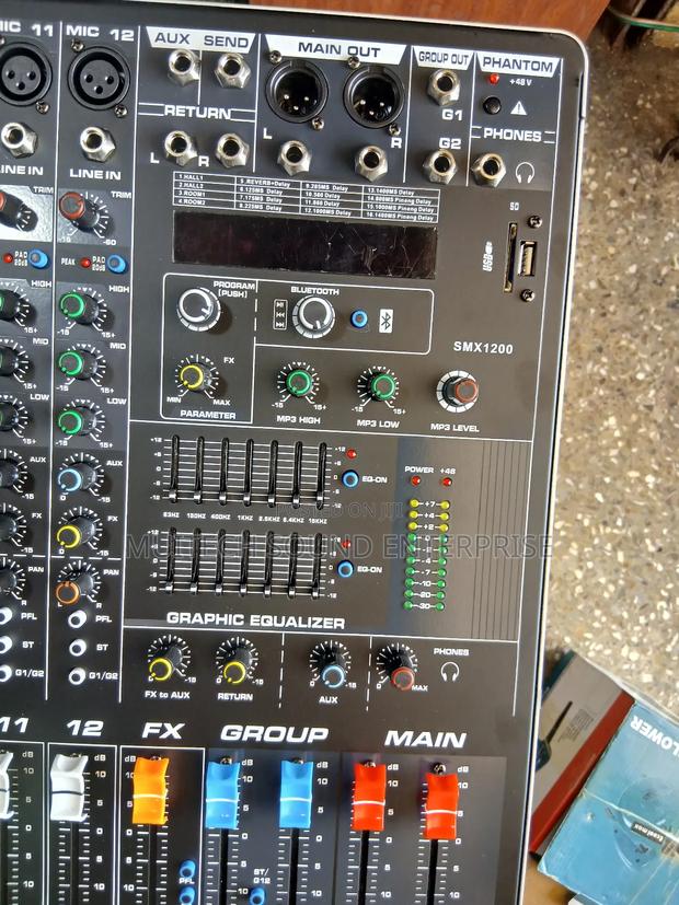 Yamaha Raw Mixer 12 Channels (Smx) · Photo 4