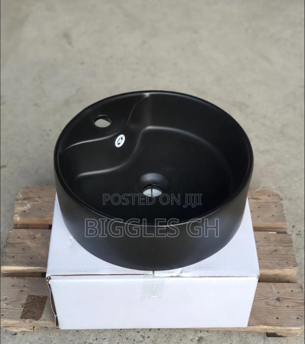 Countertop Basin/Pedicure Bowl- Black · Photo 3