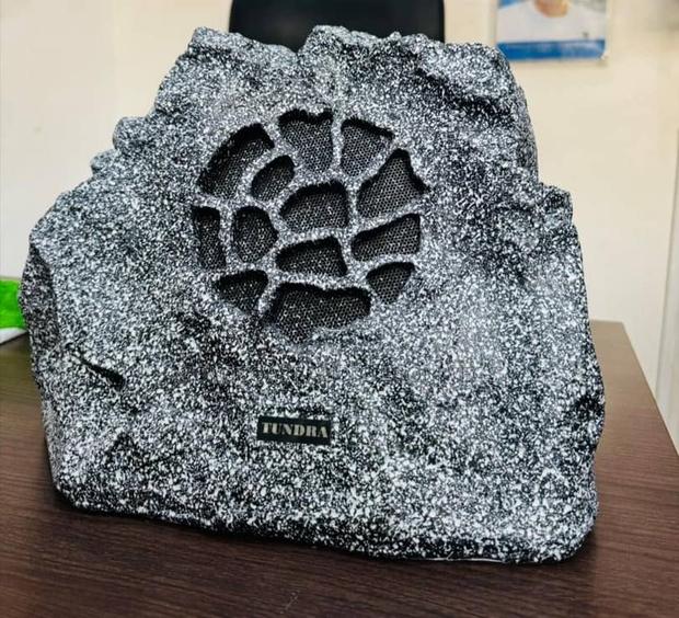 Rock Speakers-Outdoor and Water Proof (Original) · Photo 1