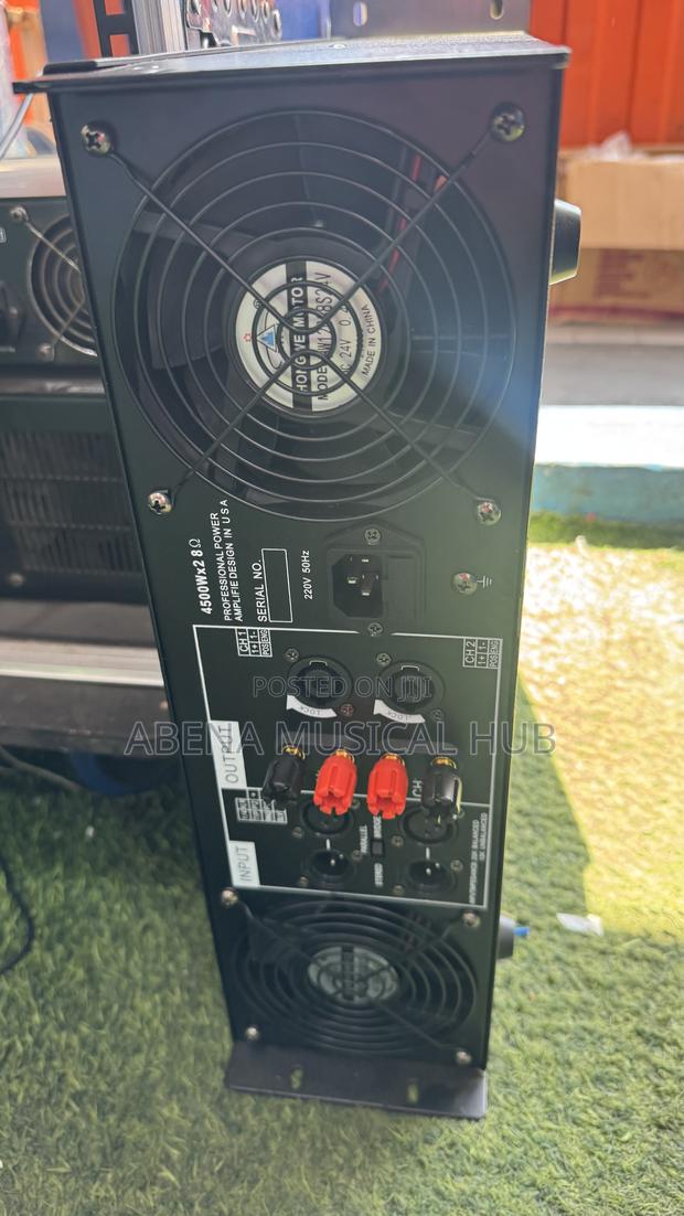 Ev Bass Amplifier Original P9300 · Photo 2