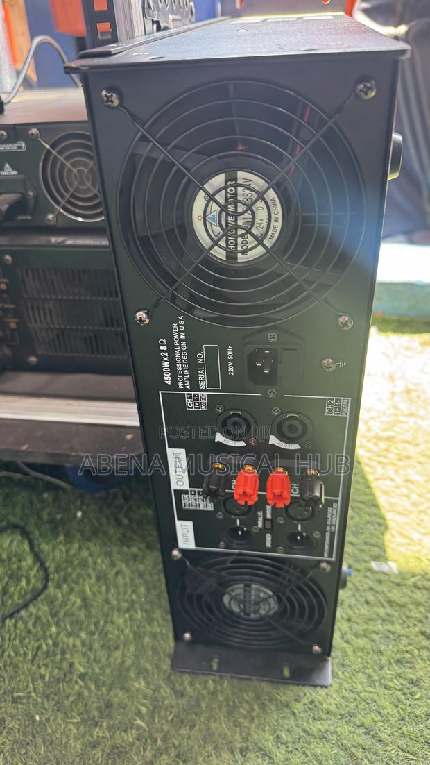 Ev Bass Amplifier Original P9300 · Photo 3