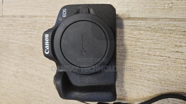 Canon Canon Eos R50 Mirrorless Camera With 18 - 45mm · Photo 3
