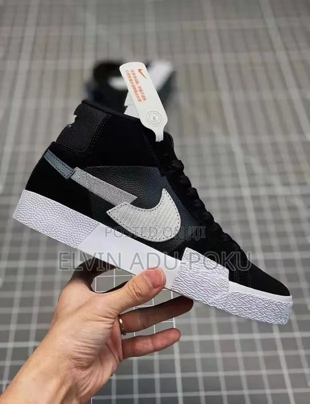 Nike Blazer High Top Sneakers · Photo 1