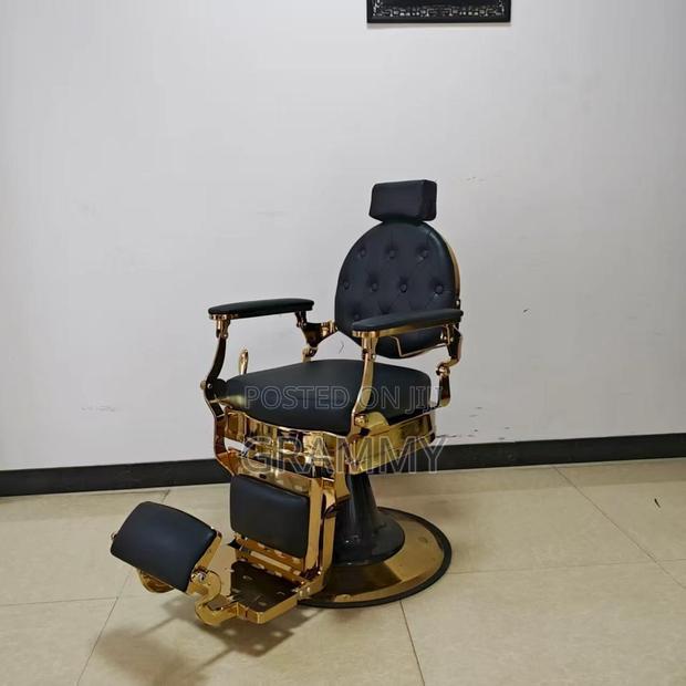 Brand New Luxury Vintage Gold Barber Chair · Photo 1
