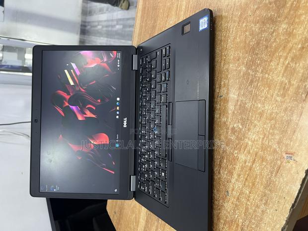 Laptop Dell Latitude 14 E5470 8GB Intel Core I3 HDD 512GB · Photo 4