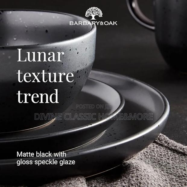 Barbary Oak Luna 16 Piece Dinnerware Set, Stoneware, Matte Black · Photo 3