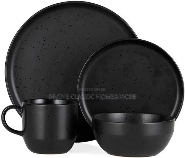 Barbary Oak Luna 16 Piece Dinnerware Set, Stoneware, Matte Black · Photo 1