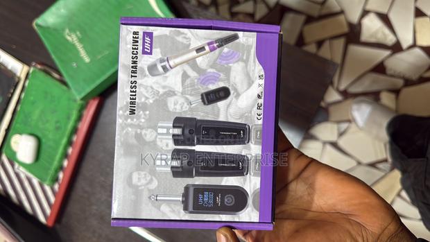 Wireless Transceiver Or Converter · Photo 1