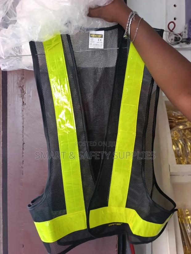 Net Reflective Vests · Photo 1