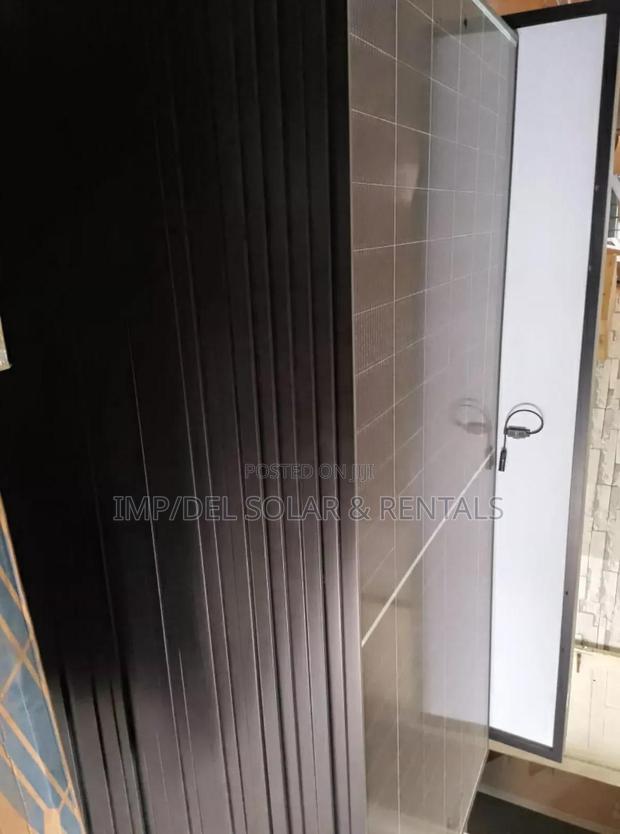 575 Watts Solar Panel Mono · Photo 1