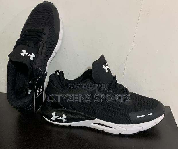 Under Armour Trainers · Photo 2
