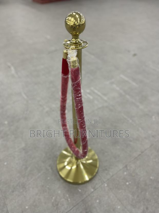 Barricade (1 Pole 1 Rope) · Photo 2