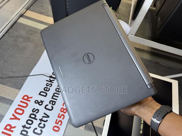 Laptop Dell Latitude 13 3340 8GB Intel Core I3 HDD 1T · Photo 2