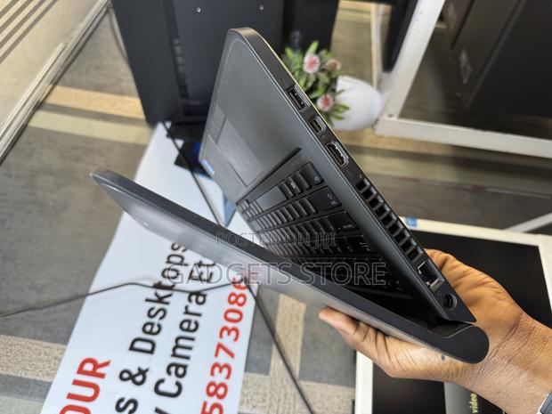 Laptop Dell Latitude 13 3340 8GB Intel Core I3 HDD 1T · Photo 7