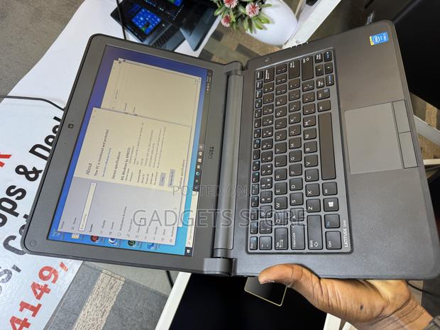 Laptop Dell Latitude 13 3340 8GB Intel Core I3 HDD 1T · Photo 6