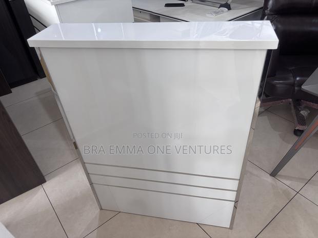 Front Desk · Photo 1