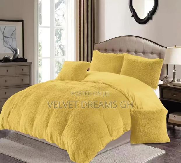 6-Piece Fluffy Duvet Set Soft, Cozy Luxurious · Photo 4