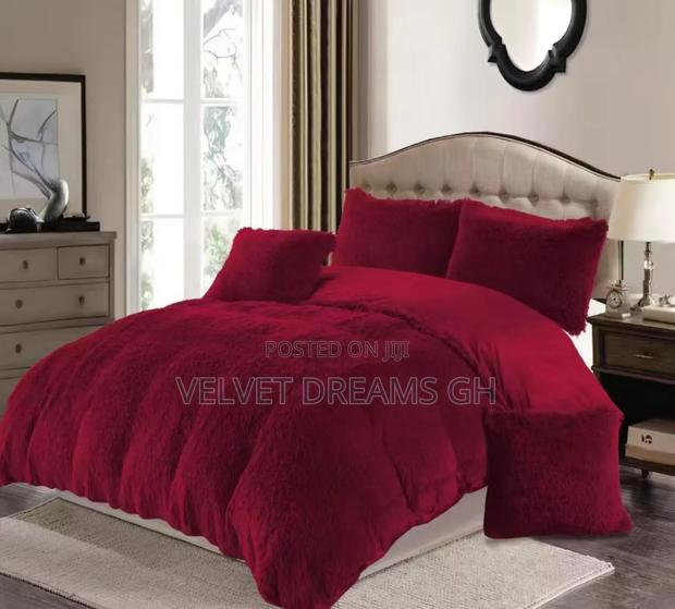6-Piece Fluffy Duvet Set Soft, Cozy Luxurious · Photo 8