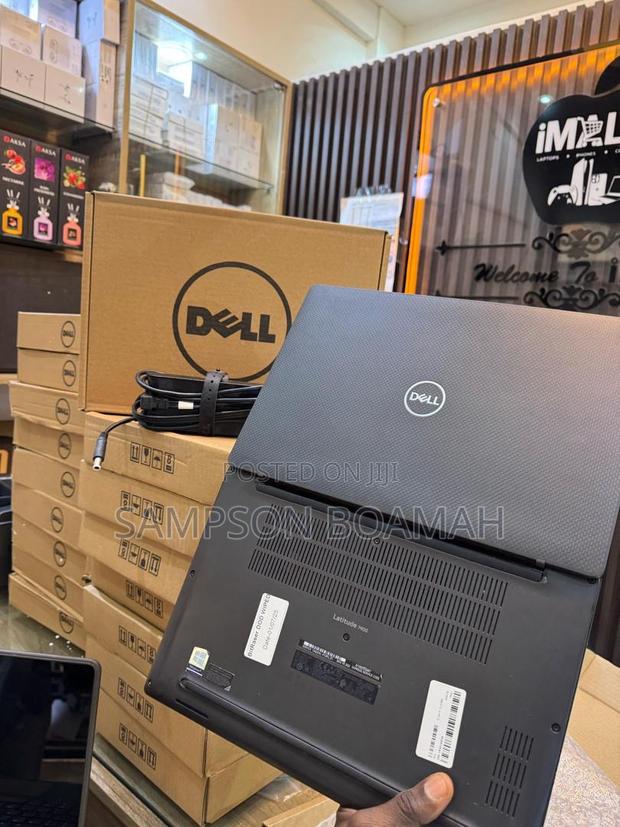 New Laptop Dell Latitude 7300 8GB Intel Core I5 SSD 256GB · Photo 4