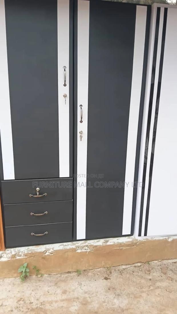 Black and White Double Door Wardrobe Available Seen · Photo 1