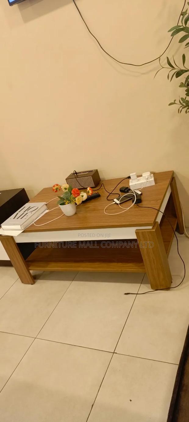 Quality Wooden Centre Table Available as Seen · Photo 2
