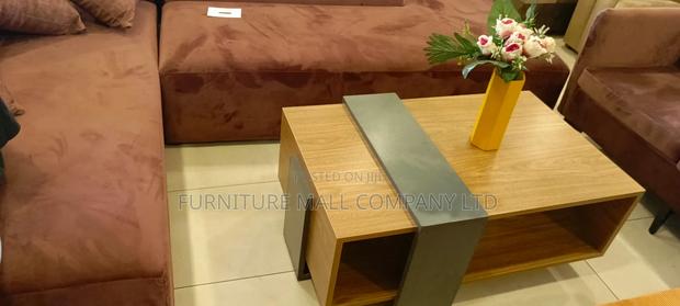 Nice Center Table Available as Seen · Photo 2