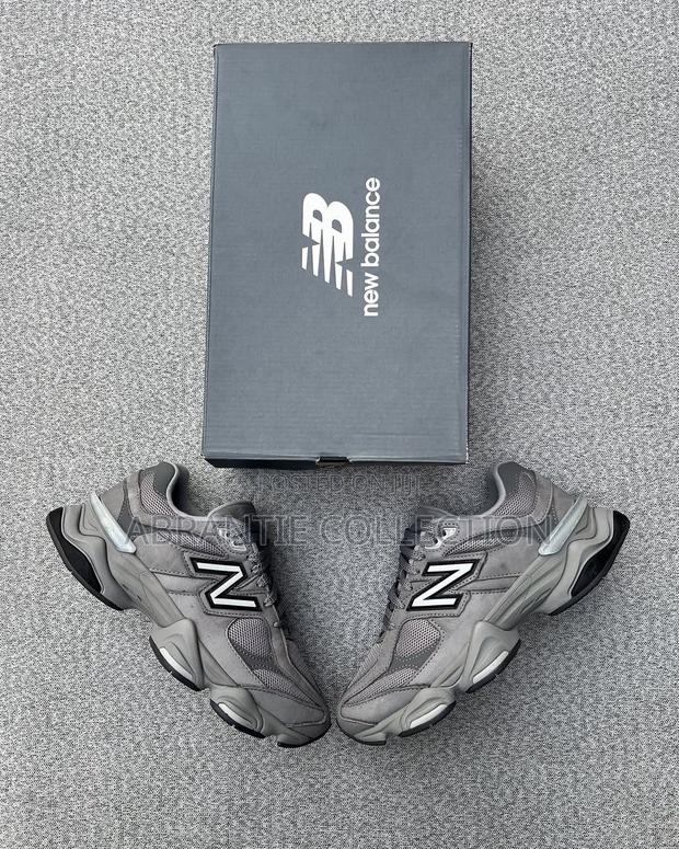Authentic New Balance 9060 Shadow Grey · Photo 2
