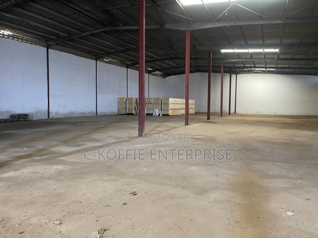 1900 SQM Warehouse Tema Valco Roundabout for Rent · Photo 3