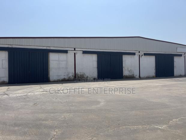 1900 SQM Warehouse Tema Valco Roundabout for Rent · Photo 1