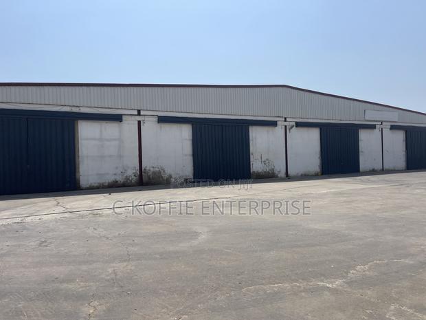 1900 SQM Warehouse Tema Valco Roundabout for Rent · Photo 5