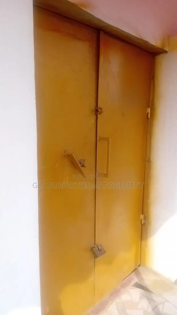 Shops for Rent in Accra Rawlings Park Gate 2