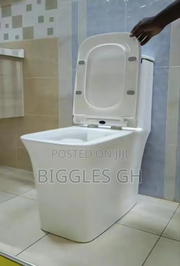 Combined Wc · Photo 2
