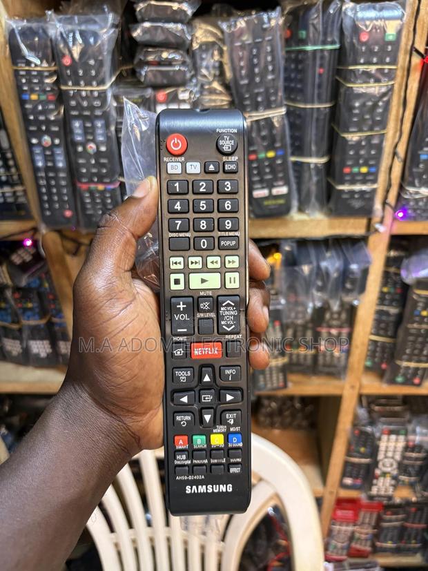 Samsung 3d Blue Ray Home Theater Remote Control · Photo 1