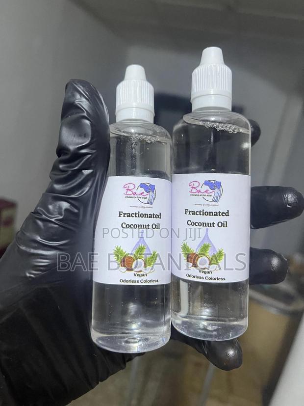Fractionated Coconut (Mct) Oil Foodgrade - 100ml · Photo 1