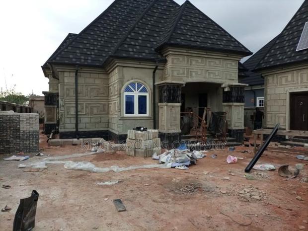 Fade Resistant Euro Roofing Shingle Tiles Project · Photo 1