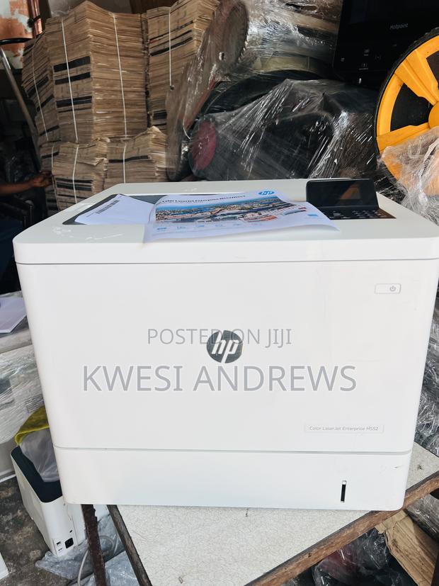 Color Laserjet Enterprise M552 · Photo 2