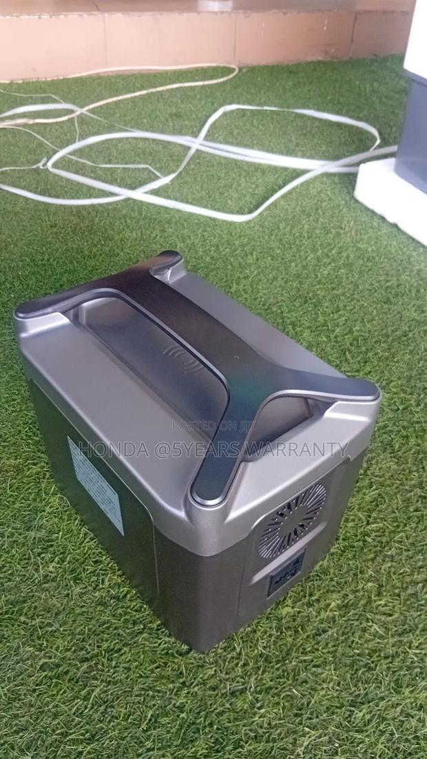 Portable Power Station Inverter – Reliable Backup Energy · Photo 1