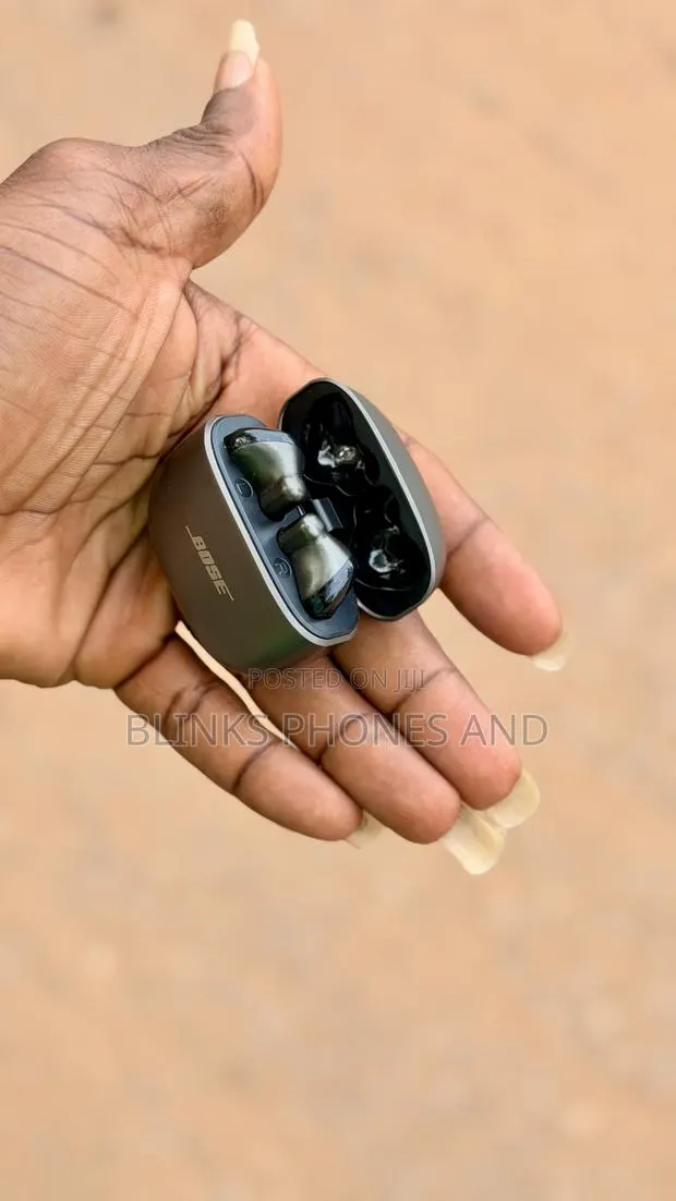 Bose Ear Bud · Photo 1