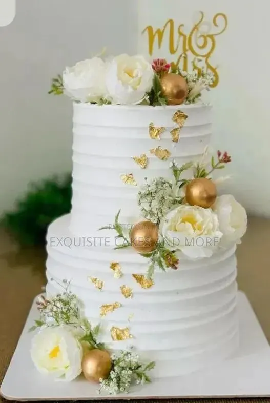 Simple Wedding Cake - Budget Friendly Wedding Cake · Photo 1
