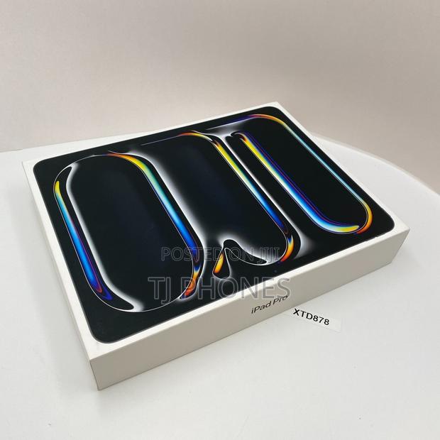 New Apple iPad Pro 13 (2025) 2 TB Black · Photo 2