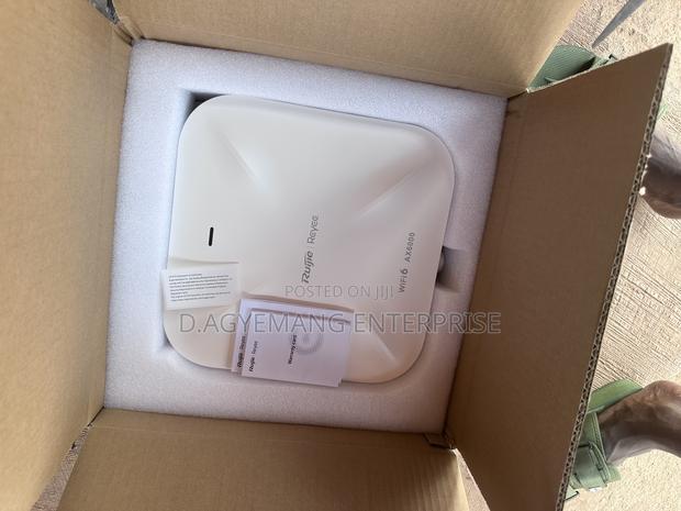 Ruijie Ax6000 Outdoor Access Point · Photo 8