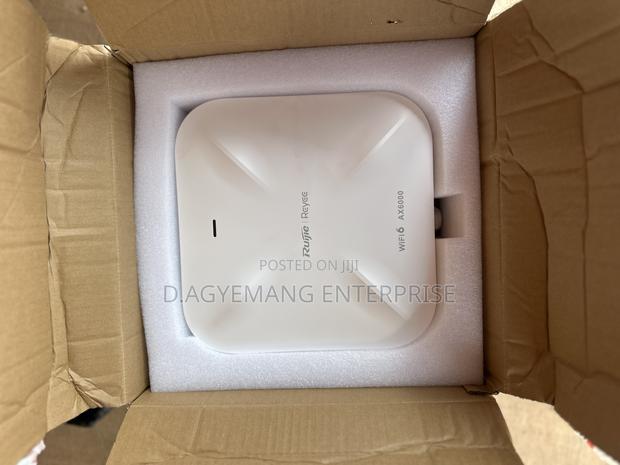 Ruijie Ax6000 Outdoor Access Point · Photo 3