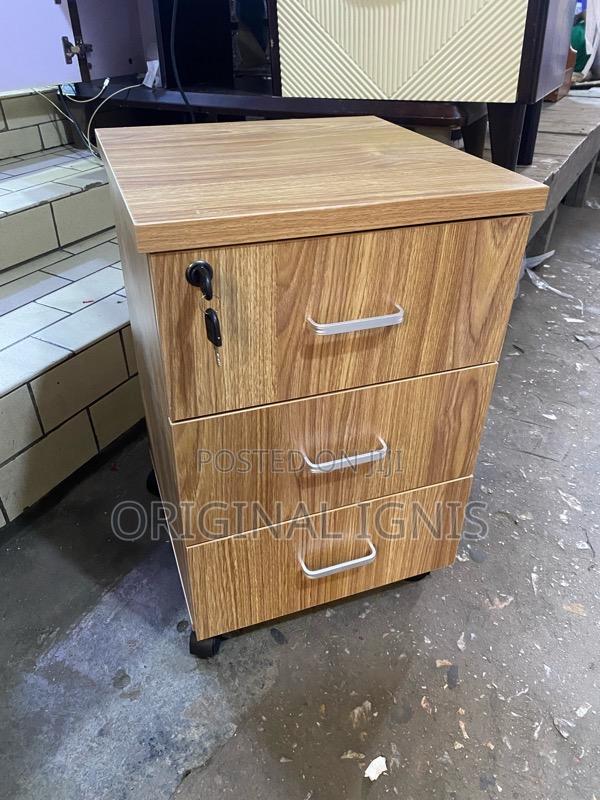 Bedside Cabinet/Drawer( 3 in 1 ) · Photo 2