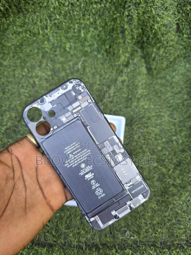 iPhone 16 Plus Internal Component Case · Photo 3