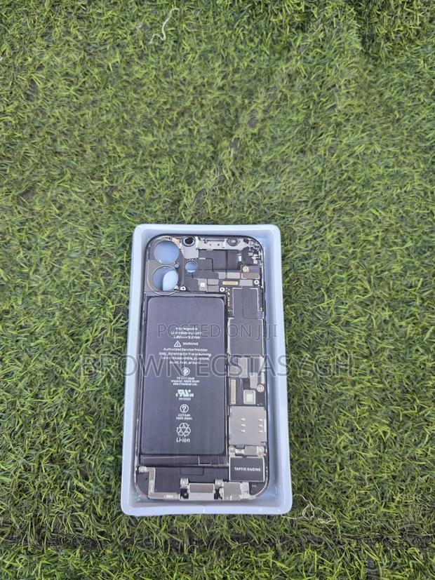 iPhone 16 Plus Internal Component Case · Photo 1