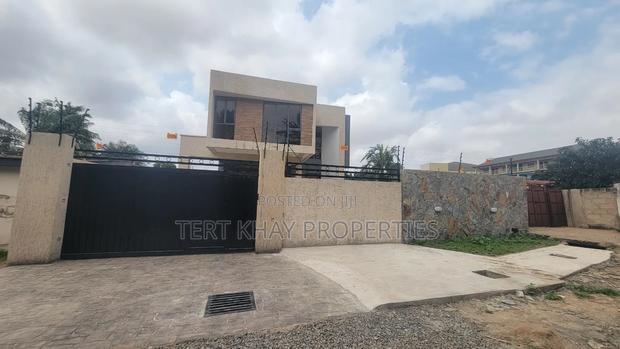 4bdrm House in Adenta for sale · Photo 3