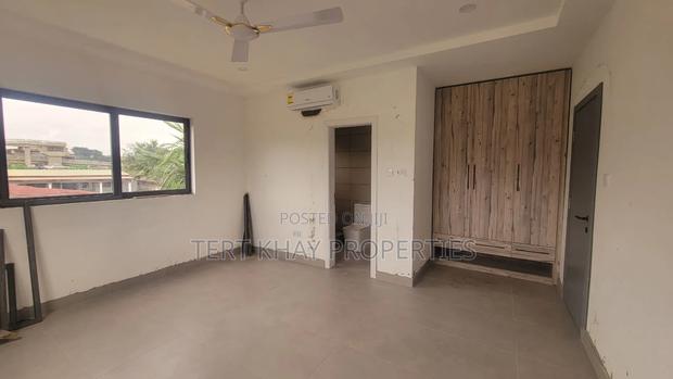 4bdrm House in Adenta for sale · Photo 8