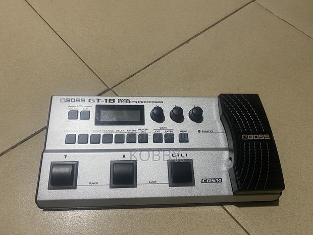 Boss Gt1b Bass Effect Pedal · Photo 1