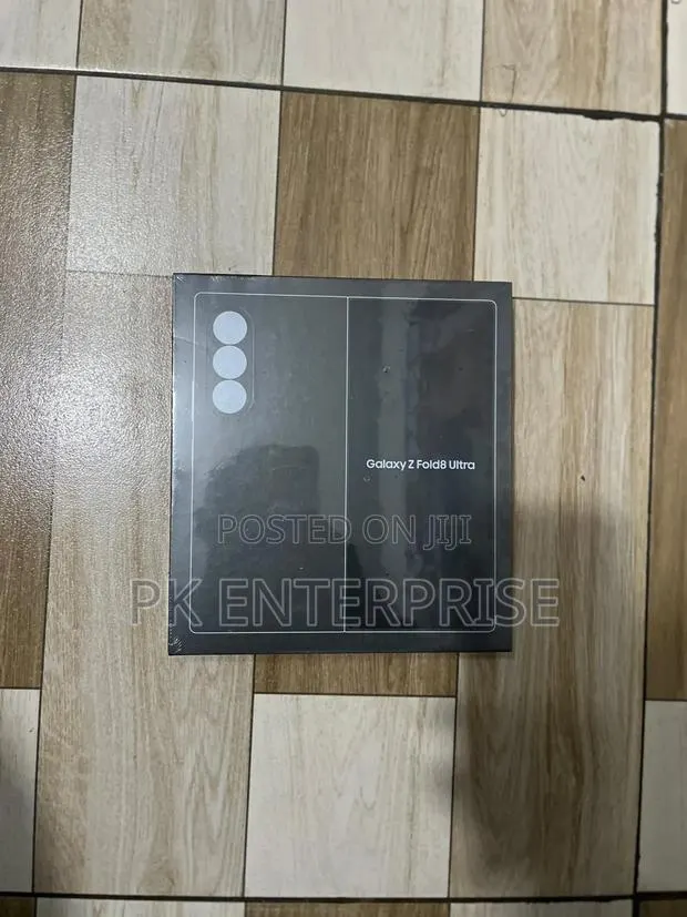 New Samsung Galaxy Z Fold8 Ultra 256 GB Gray · Photo 1